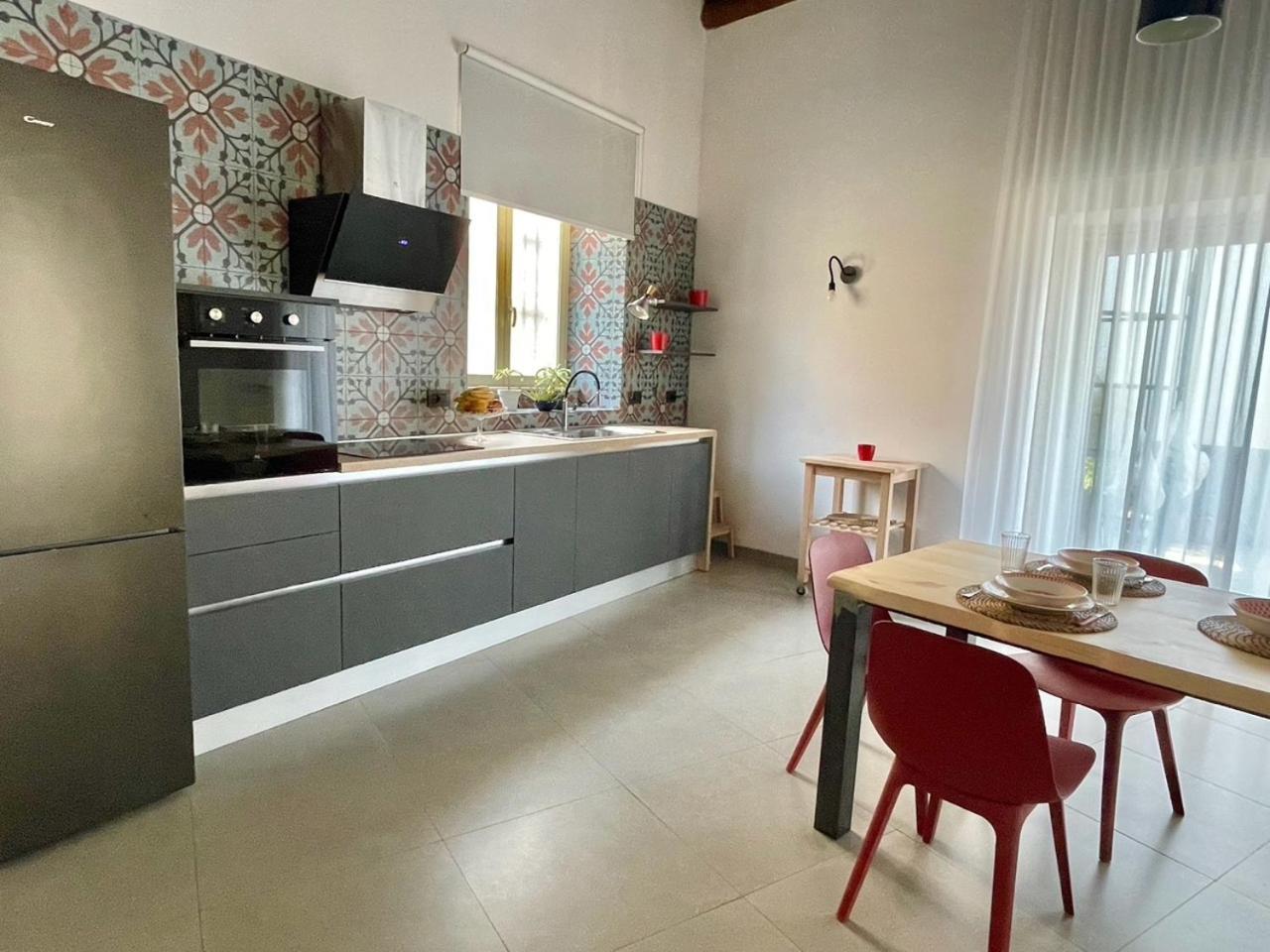 Sotto Il Fortino, Casa Vacanze Catánia Buitenkant foto