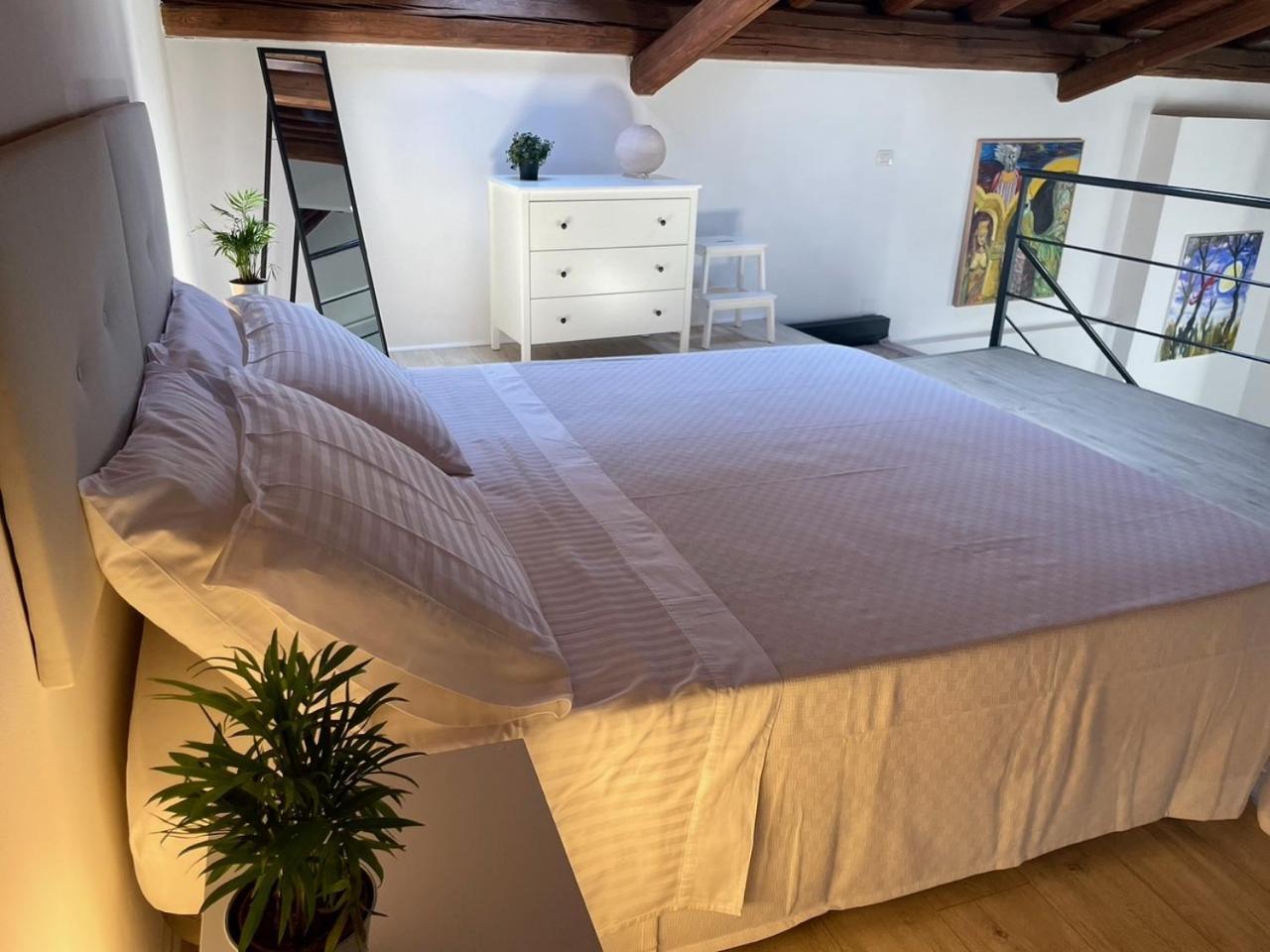 Sotto Il Fortino, Casa Vacanze Catánia Buitenkant foto